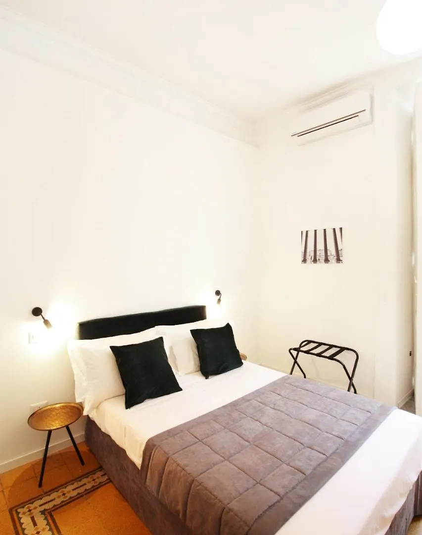 Le Quinte Del Bellini Bed & Breakfast Naples Italy